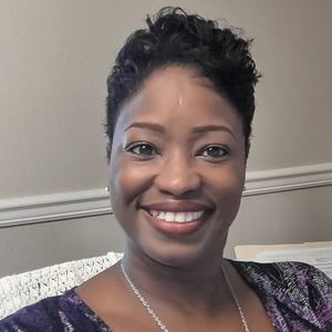 Meet your Posher, Loretta